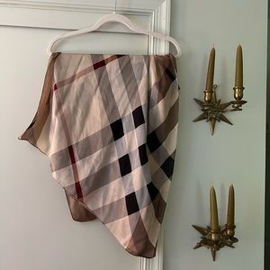 Burberry style scarf